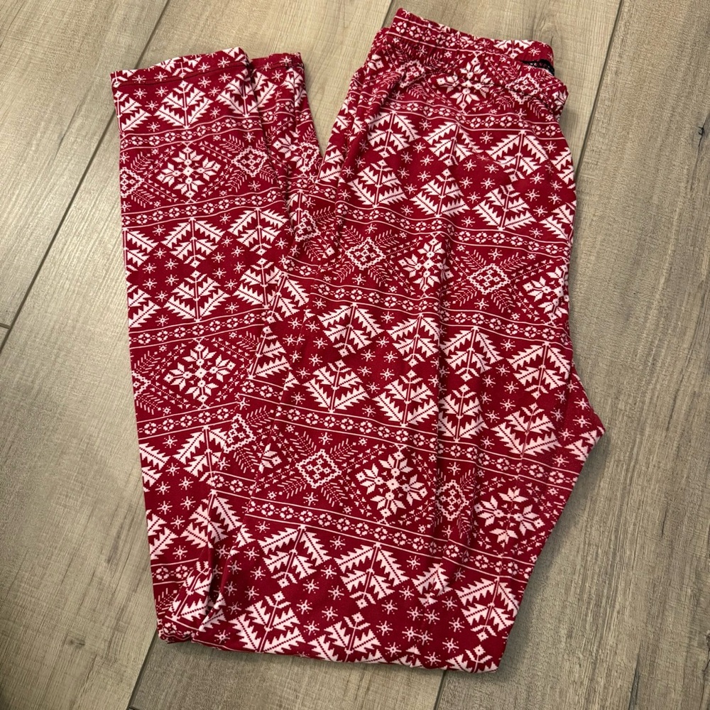 Agnes & Dora Red and White Patterned leggings
